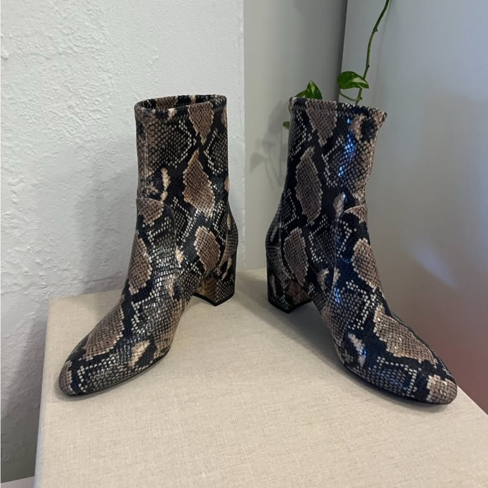 Stuart Weitzman Yuliana 60 Boots – Python Embossed Leather, Size 9 / 39.5 - Picture 2 of 8